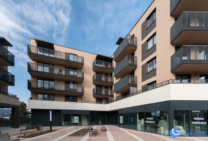 Fredry, Bonarka, duże witryny