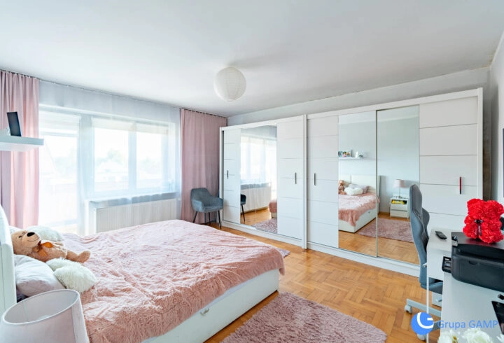 Działka 0.21 HA, Dom 240m2, Lokal 260m2-Wieliczka