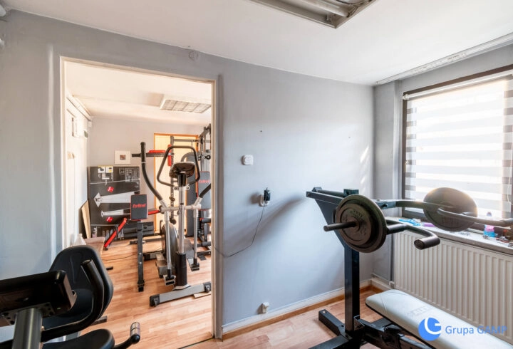 Działka 0.21 HA, Dom 240m2, Lokal 260m2-Wieliczka
