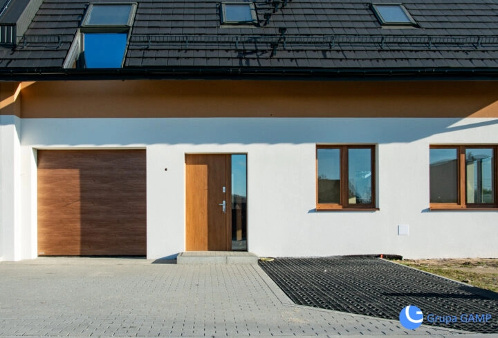 Nowy dom z dużą działką 2.95 a | Mników