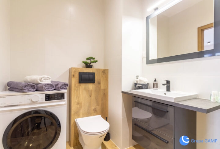 Nowe |44mkw |TARAS 14MKW| Powstańców| od zaraz!