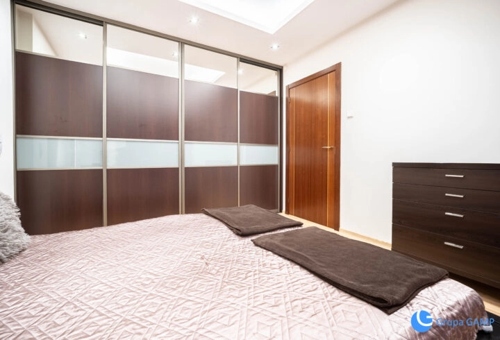 2 pok*Wiślane Tarasy*klimatyzacja, balkon, garaż