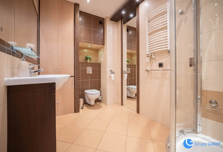 2 pok*Wiślane Tarasy*klimatyzacja, balkon, garaż