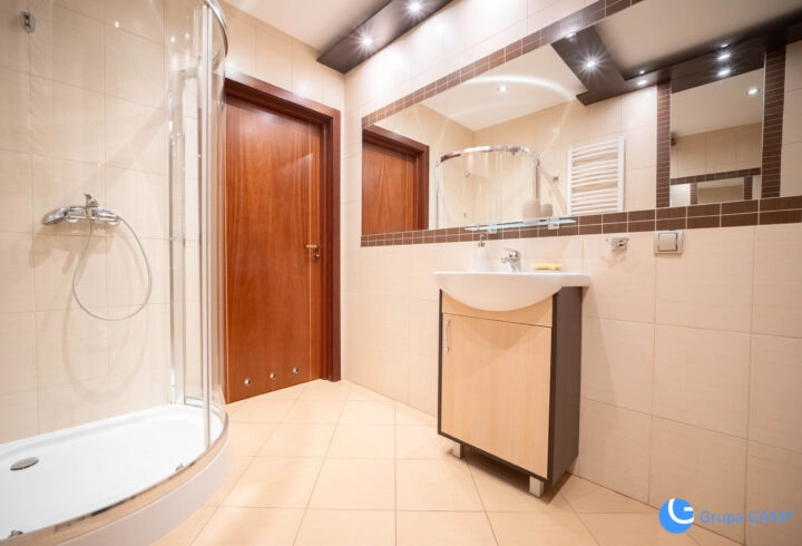 2 pok*Wiślane Tarasy*klimatyzacja, balkon, garaż