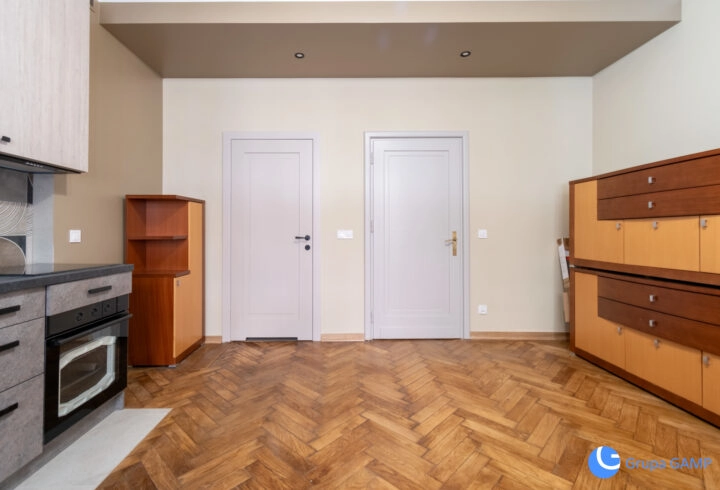 Studio w centrum| 2900 total| Plac inwalidów