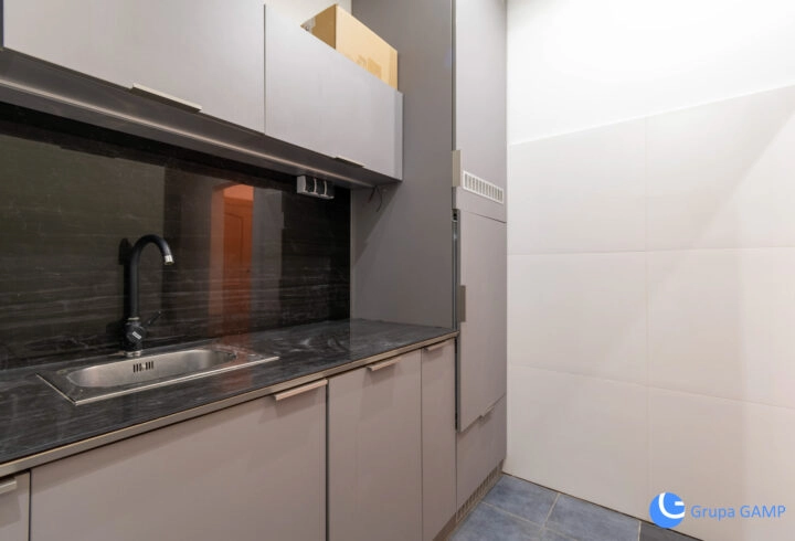 Lokal biurowy 121m2, ul. Topolowa, Śródmieście.