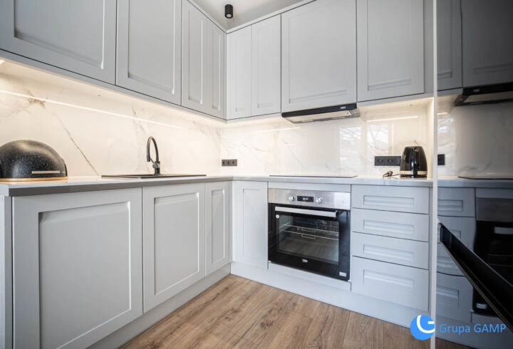 Nowoczesne studio, blisko centrum! 30m+ balkon