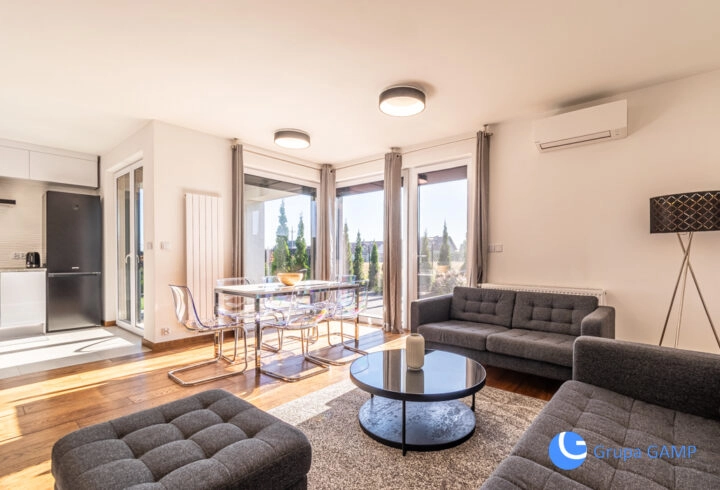 Nowoczesny z garażem na zamkniętym os. *Zielonki*