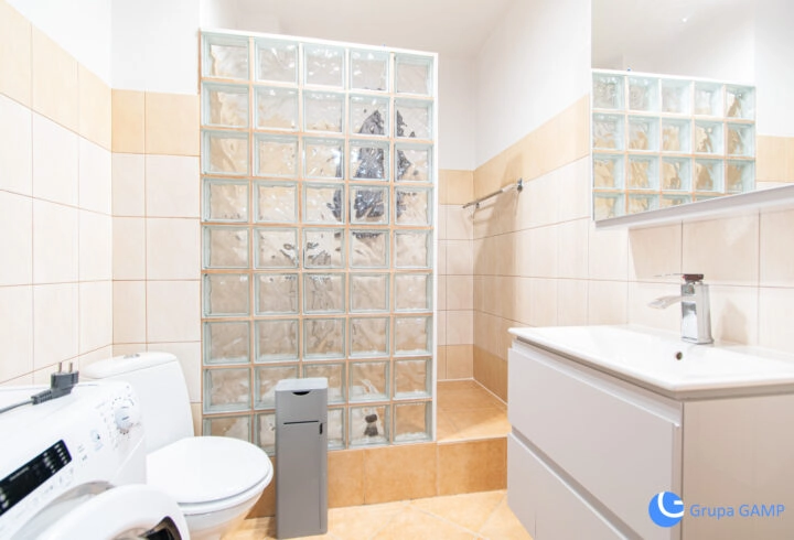 duża kawalerka I Kużnicy Kołłątajowskiej I balkon