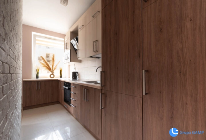 3-pok. 56 m2, balkon, os. Avia, miejsce postojowe.