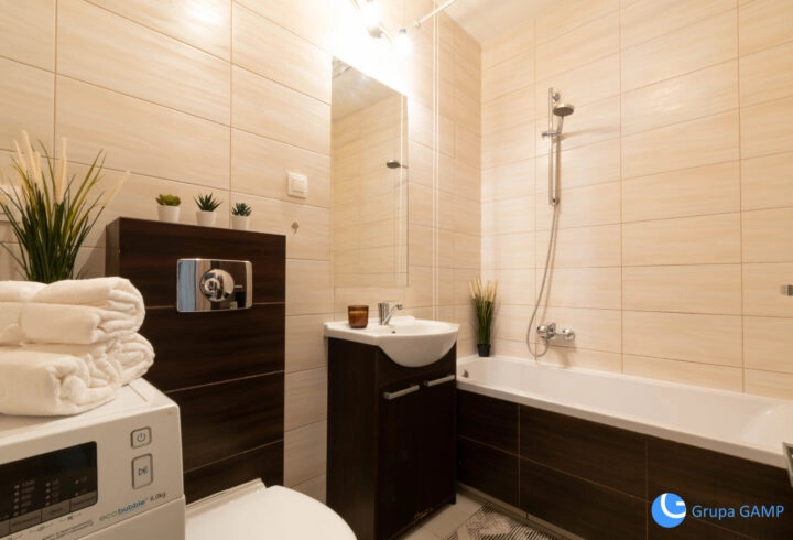 3-pok. 56 m2, balkon, os. Avia, miejsce postojowe.