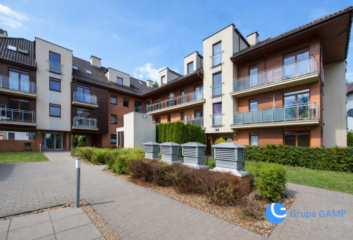 Bronowice, trzy pokoje z garażem, 74m2, od zaraz!