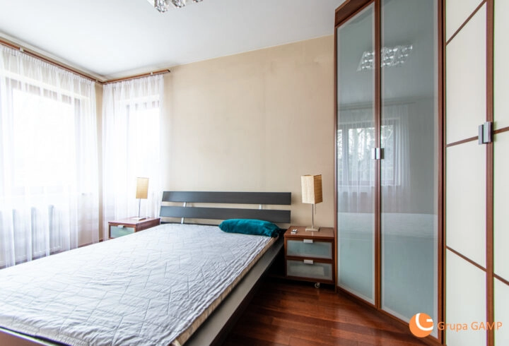 Wola Justowska, 2-pok. 55m2, balkon.