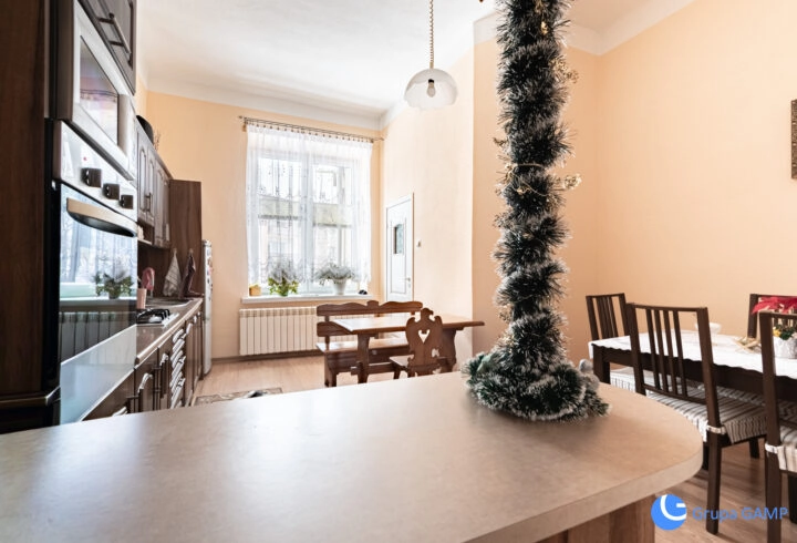 4 -pok. 70m2 *Chrzanów-Centrum* kamienica