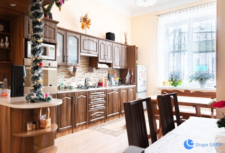 4 -pok. 70m2 *Chrzanów-Centrum* kamienica