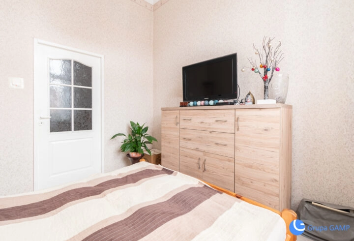 4 -pok. 70m2 *Chrzanów-Centrum* kamienica