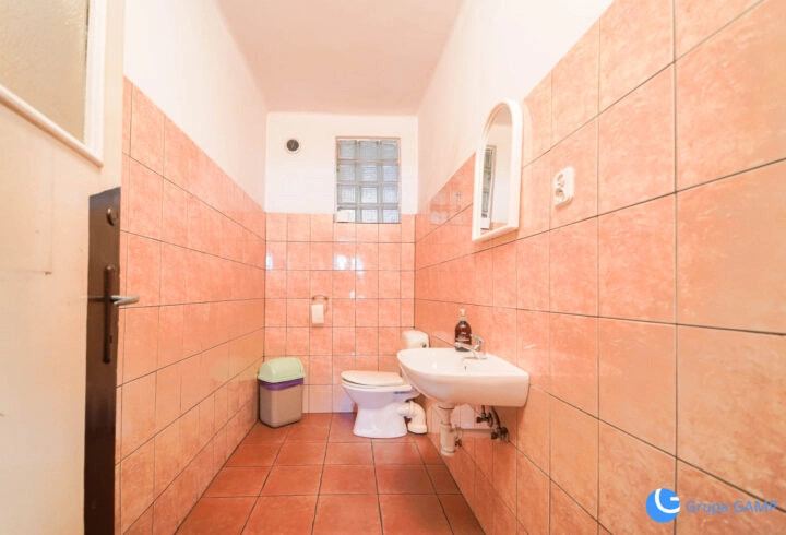 Lokal produkcyjno-magazynowy | 211 m2 | Chełmek