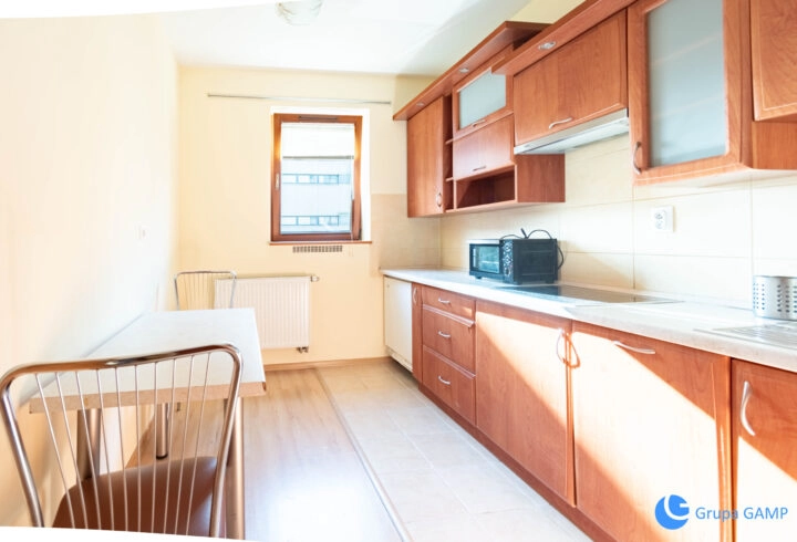 Studio z oddzielną kuchnią *os. Mozarta* 30m2