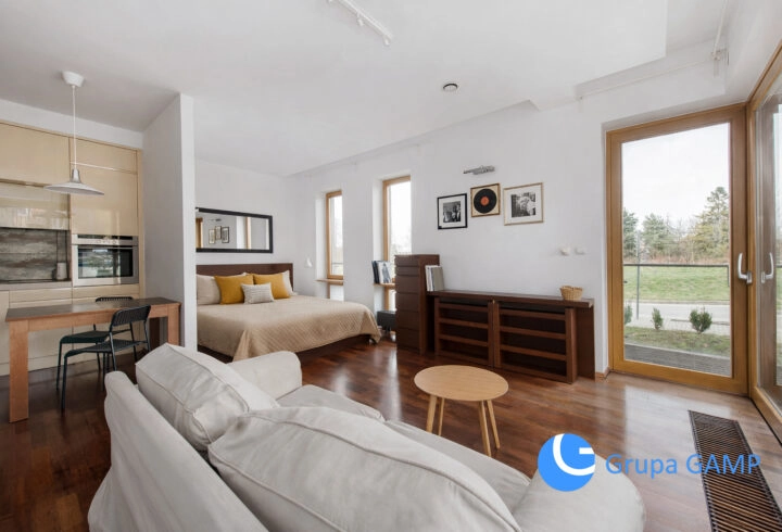 *Willa Emaus* Klimatyczne studio nad Rudawą!