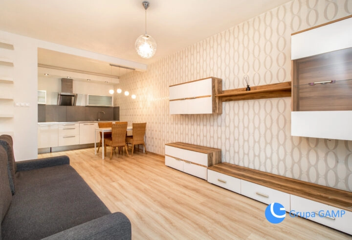 *Chancard Residence*, 58m2, Bronowice, ogród.