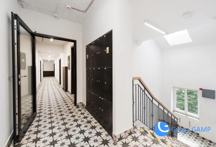 Wykończone studio z antresolą na Starym Mieście!