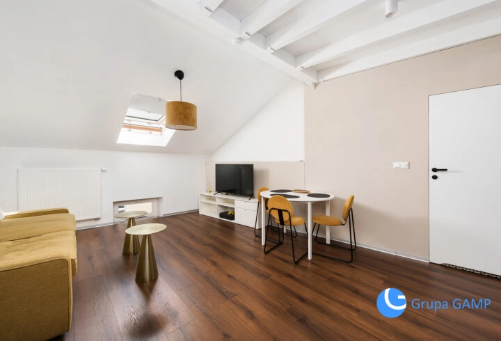Wykończone studio z antresolą na Starym Mieście!