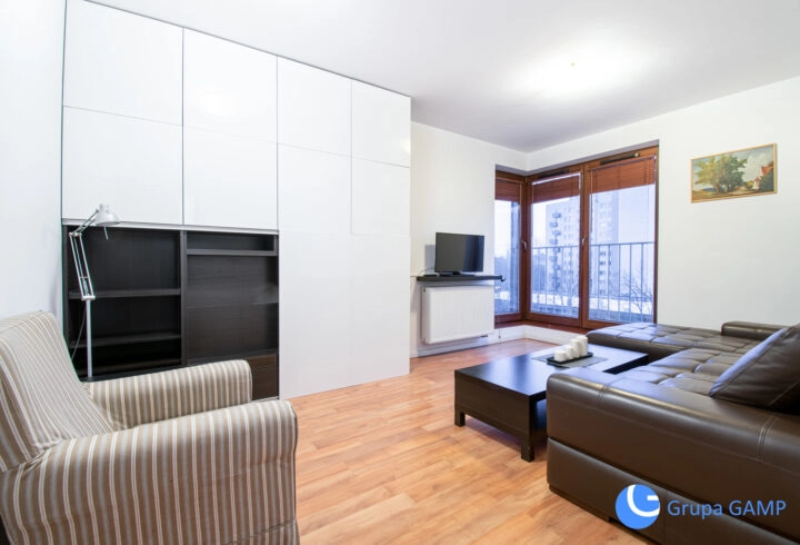 Kapelanka 6a 54,5m2, 2 osobne pokoje, garaż