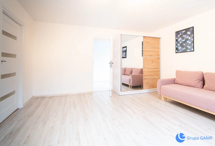 2-pok. 42m2*os. Złotej Jesieni* po remoncie