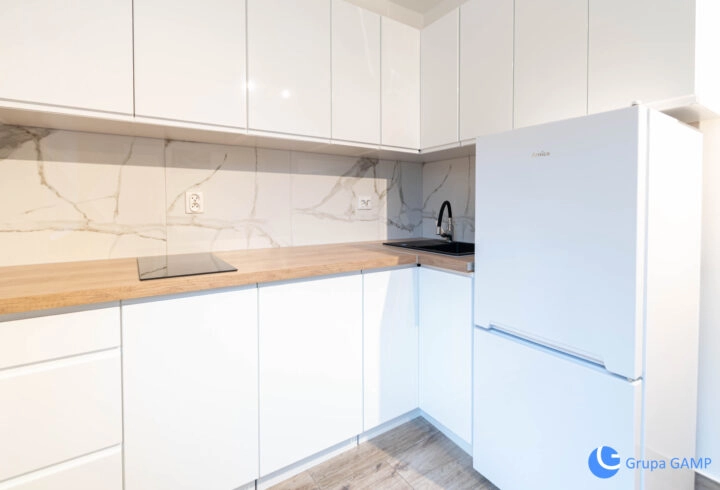 2-pok. 42m2*os. Złotej Jesieni* po remoncie