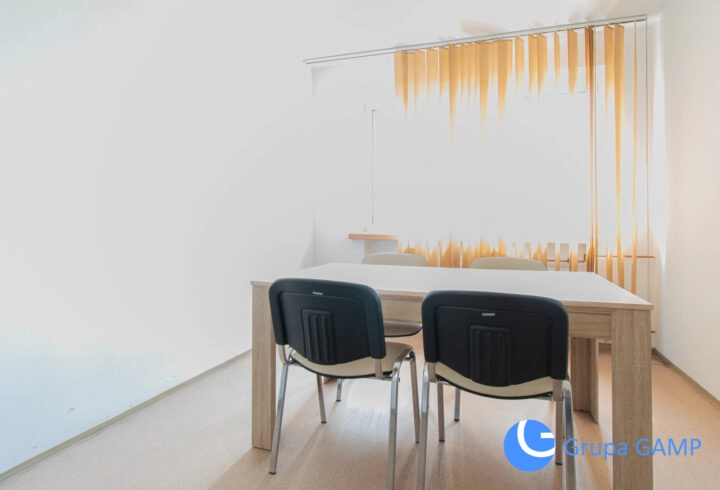 8 pomieszczeń, 120m2 Lokal Biurowy *Isep-Czyżyny*