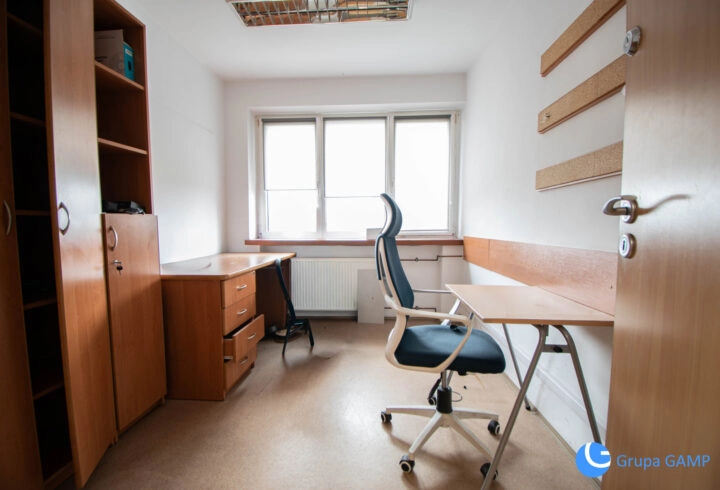 8 pomieszczeń, 120m2 Lokal Biurowy *Isep-Czyżyny*