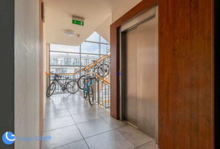 Jasne, 2 pokoje, balkon, garaż, Prądnik Biały