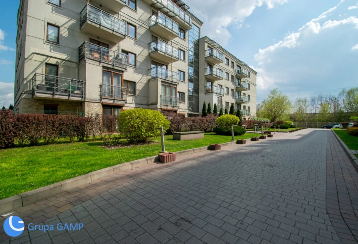 Jasne, 2 pokoje, balkon, garaż, Prądnik Biały