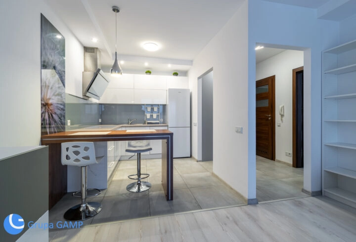 Jasne, 2 pokoje, balkon, garaż, Prądnik Biały