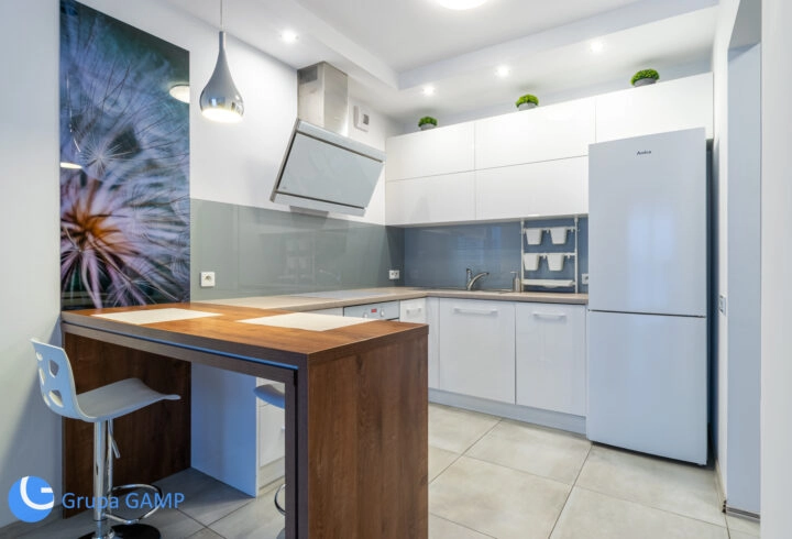 Jasne, 2 pokoje, balkon, garaż, Prądnik Biały