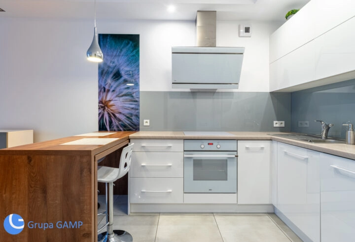 Jasne, 2 pokoje, balkon, garaż, Prądnik Biały