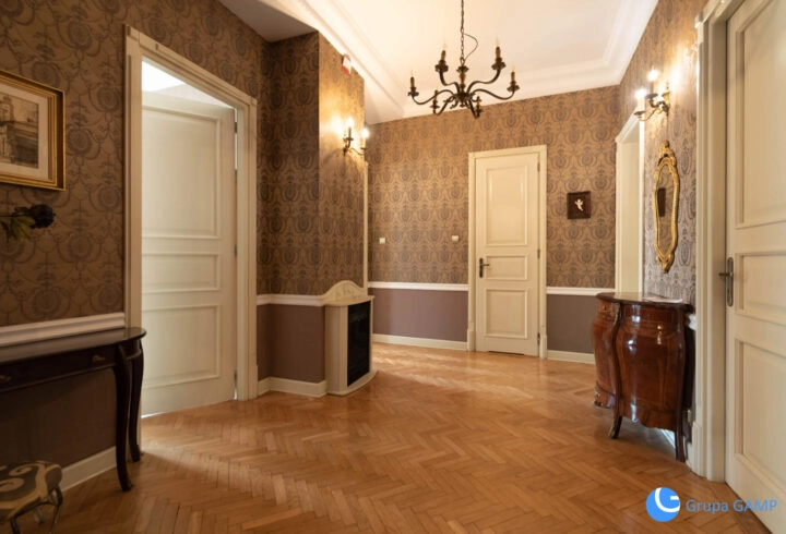 3-pok.104 m2, Stare Miasto, ul. Wielopole, balkon.
