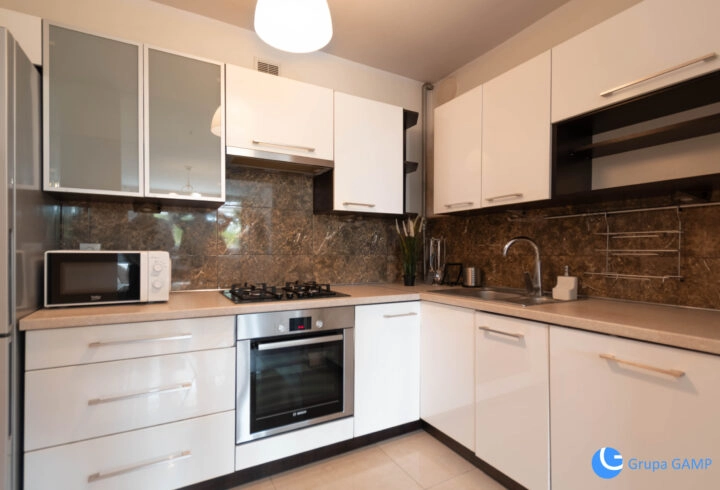 2-pok. 37m2, ul. Stachiewicza, Azory