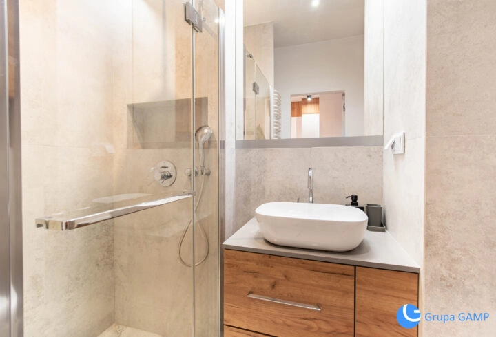 Nowoczesne Studio *Mogilska* 6 piętro | loggia