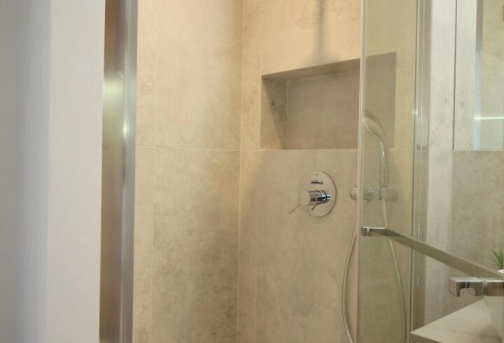 Nowoczesne Studio *Mogilska* 6 piętro | loggia