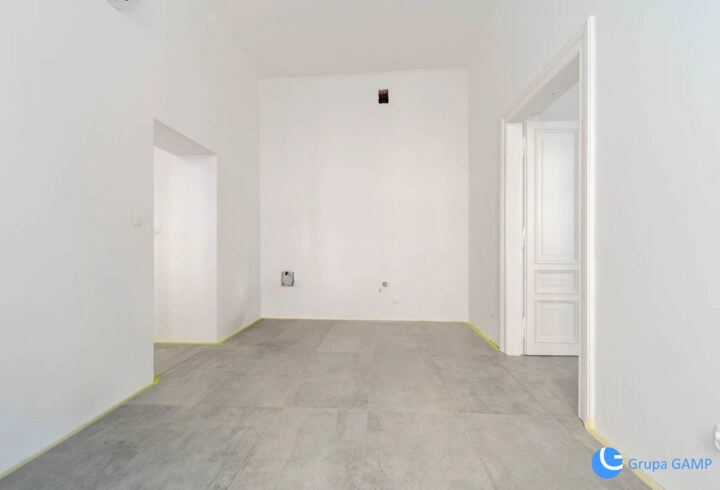 Lokal 40,3m2 *Starowiślna* oficyna