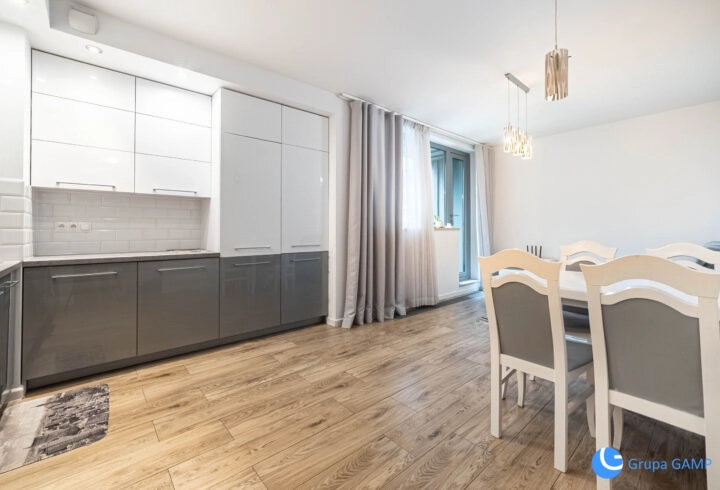 3 pokoje*58m2*Stare Miasto*Kazimierz*loggia