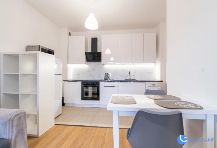 2-pok. 40m2 *Fatimska Bieńczyce* balkon, parking