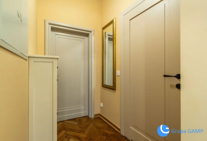 Studio z otwartą kuchnia 34 m2+balkon*P.Inwalidów*