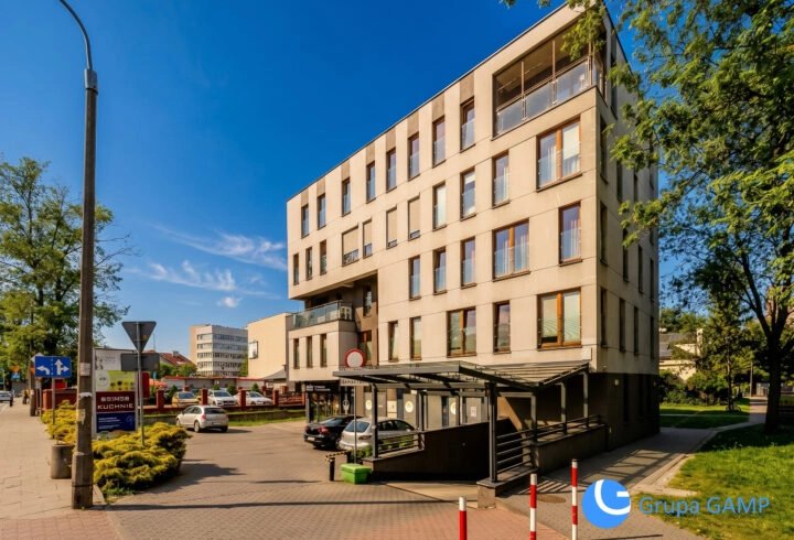 Piękne, klimatyzowane 3 pokoje, ostatnie piętro!