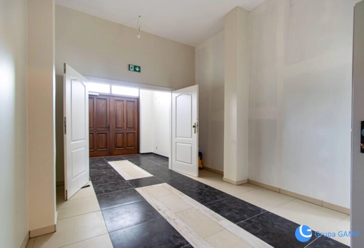 Obiekt z basenem i pokojami, 1,1 ha | Gdów/Kraków