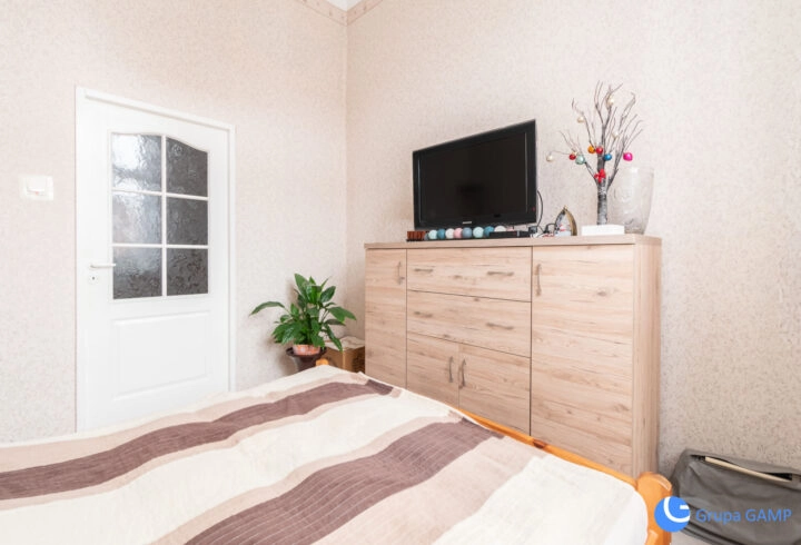 4 -pok. 70m2 *Chrzanów-Centrum* kamienica