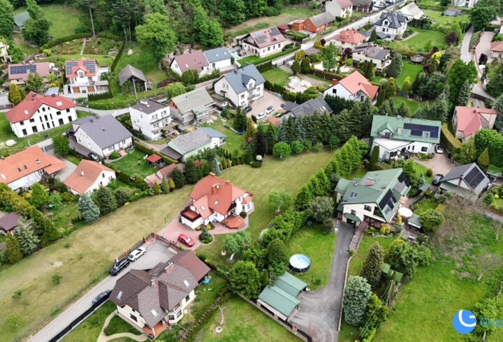 Dom w Tyńcu,  140m2 na pięknej działce 21 arów