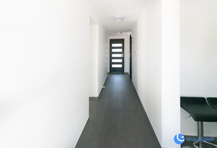 Dwa budynki 795 m2| Działka 30ar|Borzęta-Myślenice