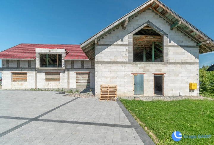 Dwa budynki 795 m2| Działka 30ar|Borzęta-Myślenice